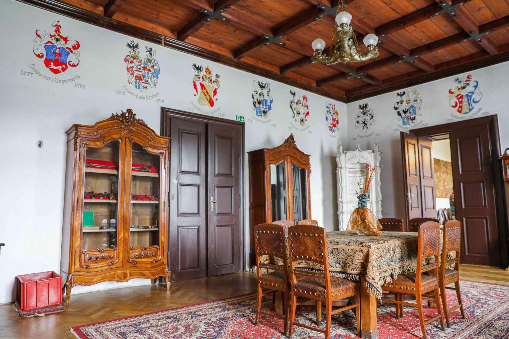 Zamek Usobi Apartamento Exterior foto